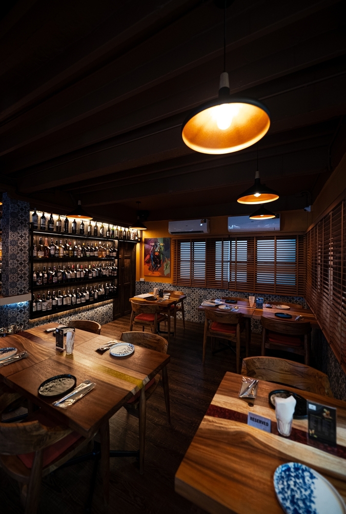 Exterior View of El Tapeo Spanish Eatery & Wine Bar